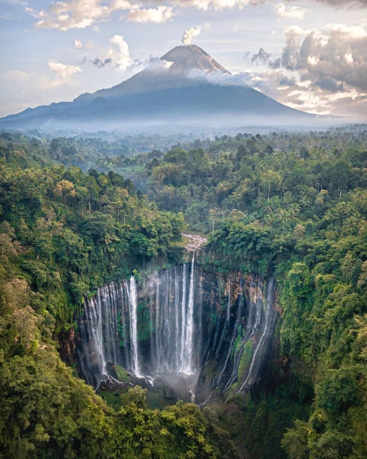 Tumpak Sewu Waterfall1